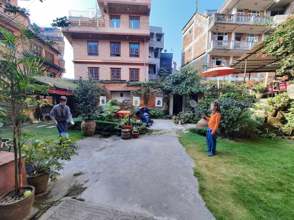 Pradhan House - Home Stay With Garden Bhaktapur Exterior photo