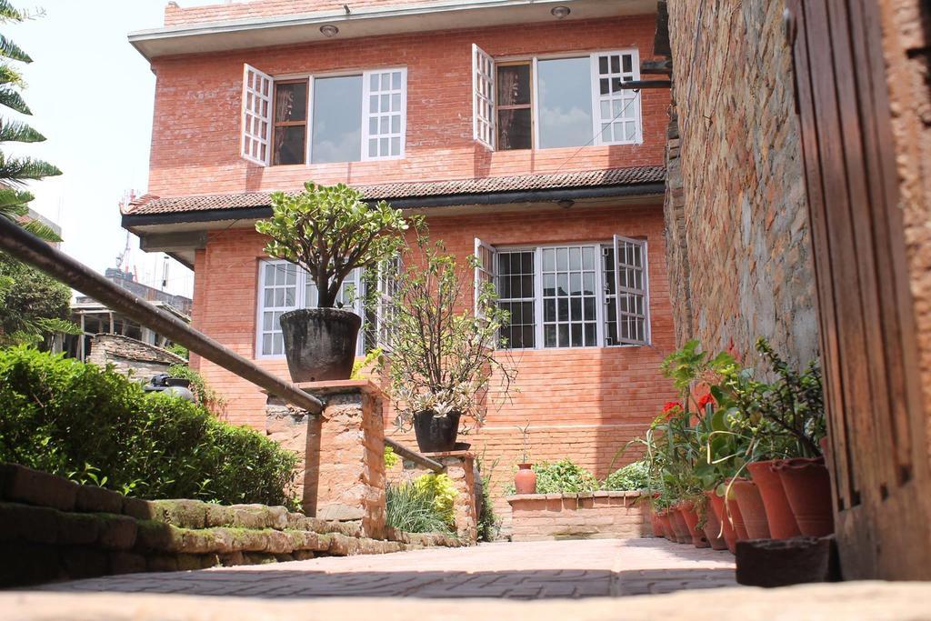 Pradhan House - Home Stay With Garden Bhaktapur Exterior photo