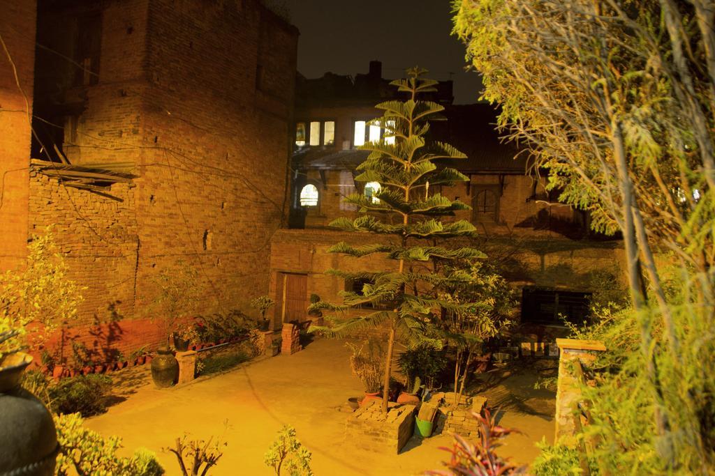 Pradhan House - Home Stay With Garden Bhaktapur Exterior photo